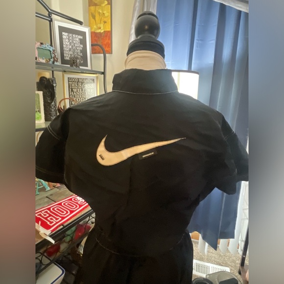 Very sporty brand new Nike dress from the Nike store - Picture 6 of 7